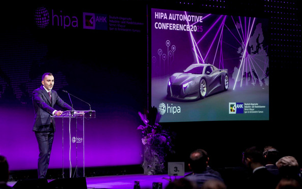 Navigating the future of mobility – together.